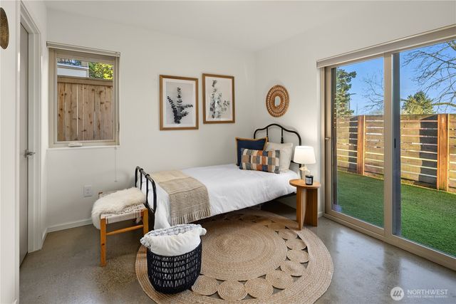 928 34th Avenue, Seattle, WA 98122