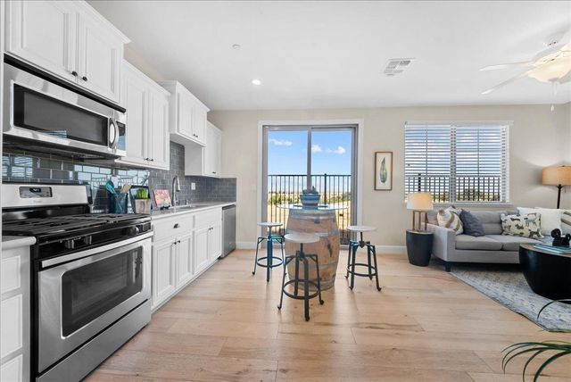 956 Old Ranch House Ct, Rocklin, CA 95765