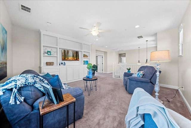 956 Old Ranch House Ct, Rocklin, CA 95765