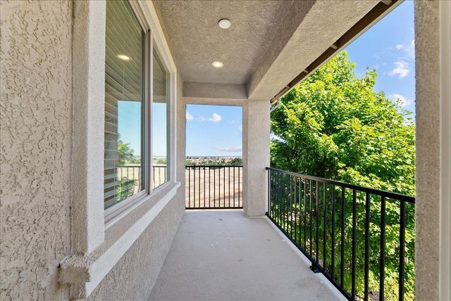 956 Old Ranch House Ct, Rocklin, CA 95765
