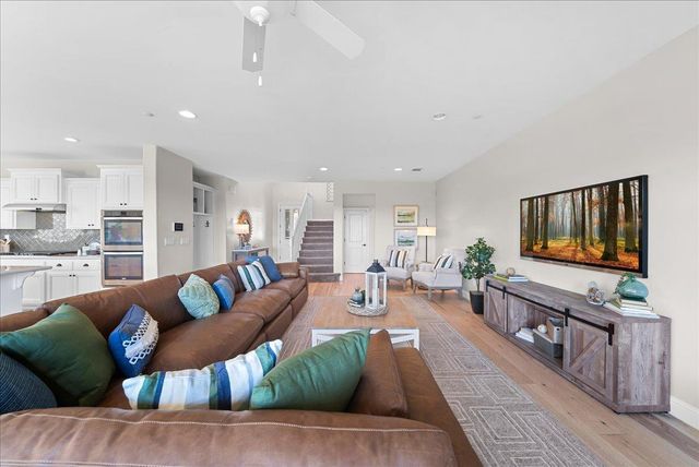 956 Old Ranch House Ct, Rocklin, CA 95765