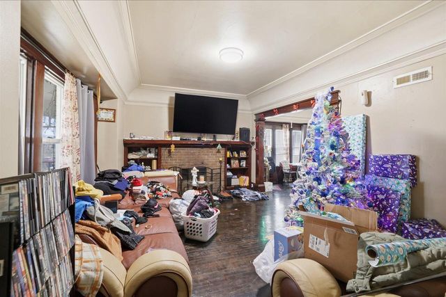 2875 N 36th STREET, Milwaukee, WI 53210