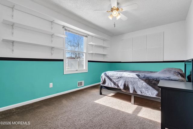 942 Neville Street, Toms River, NJ 08753