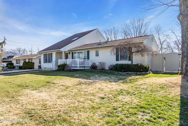 942 Neville Street, Toms River, NJ 08753