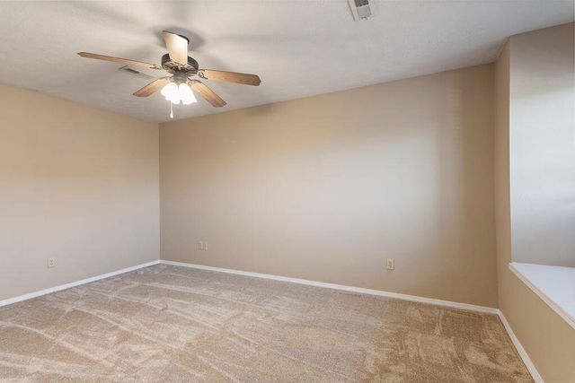 2327 W Butterfield Road, Springfield, MO 65807