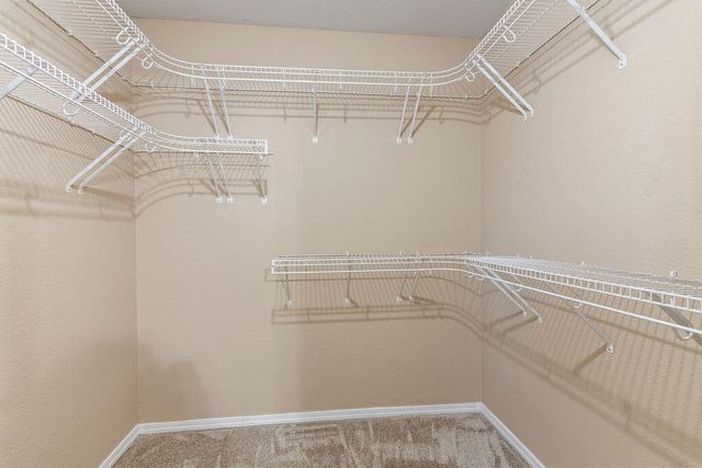 2327 W Butterfield Road, Springfield, MO 65807