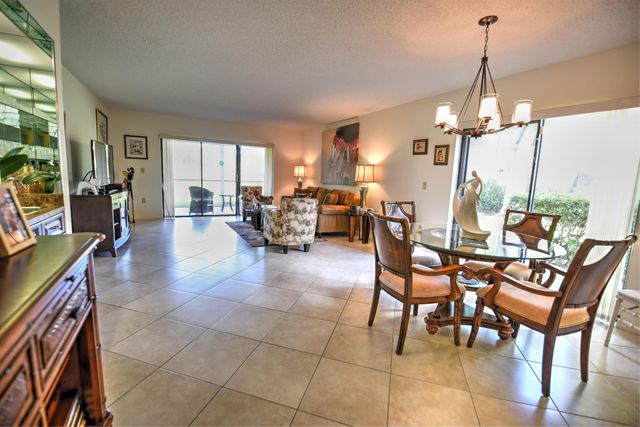 28 Stratford Lane C, Boynton Beach, FL 33436