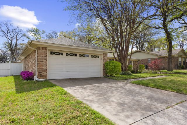4510 Indian Oaks Trail, Arlington, TX 76017