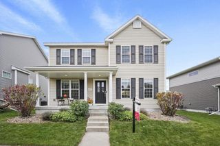 214 Blooming Leaf Way, Verona, WI 53593