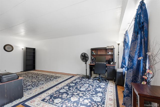 11 Park Avenue 4g, Mount Vernon, NY 10550