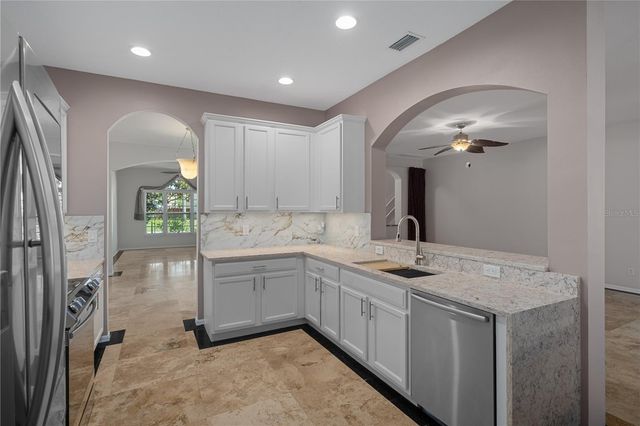 4522 MAPLETREE LOOP, Wesley Chapel, FL 33544