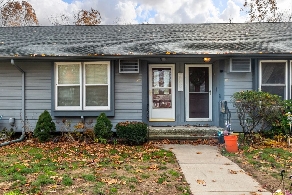 1 Abbott Road 85, Ellington, CT 06029