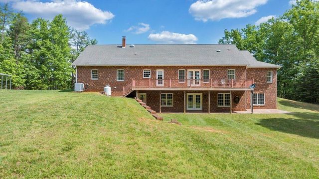 23 Alean RD, Rocky Mount, VA 24151