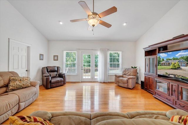 23 Alean RD, Rocky Mount, VA 24151