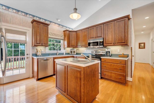 23 Alean RD, Rocky Mount, VA 24151