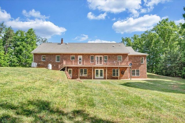 23 Alean RD, Rocky Mount, VA 24151
