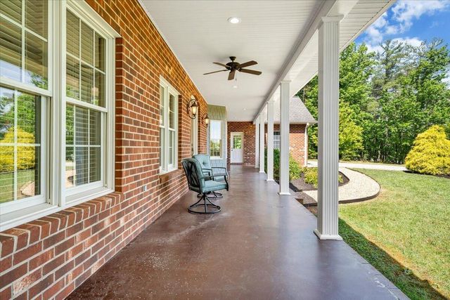 23 Alean RD, Rocky Mount, VA 24151