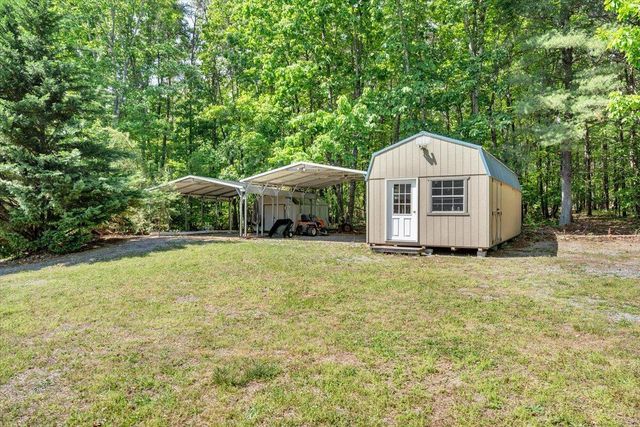 23 Alean RD, Rocky Mount, VA 24151