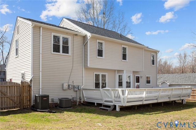 7205 Pineleaf Dr, North Chesterfield, VA 23234