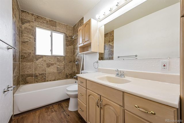18064 E Ford Place, Aurora, CO 80017