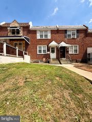 14 CONCORD RD, Darby, PA 19023