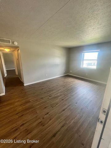 6500 Hackel Dr 9, Louisville, KY 40258