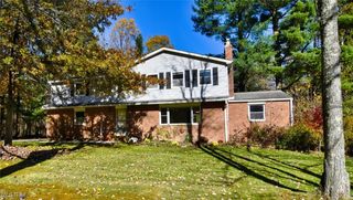 8886 Ranch Drive, Chesterland, OH 44026