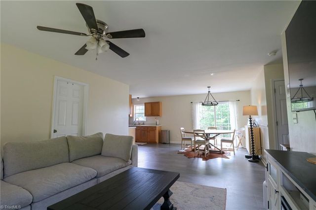 285 Raven Circle, Lexington, NC 27292