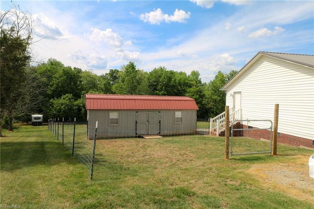 285 Raven Circle, Lexington, NC 27292