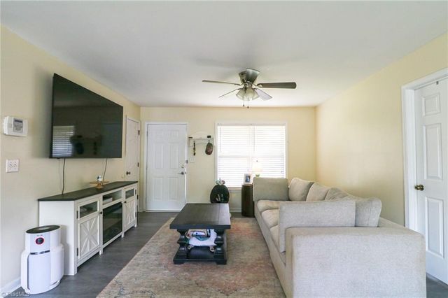 285 Raven Circle, Lexington, NC 27292