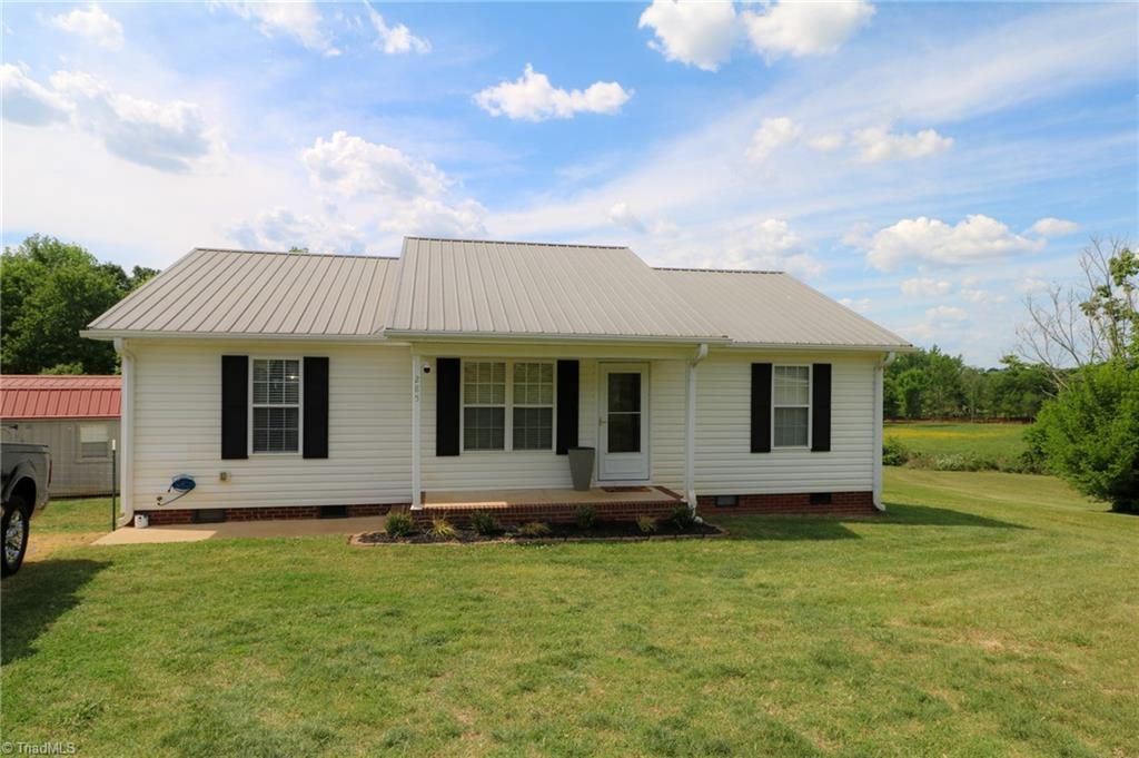 285 Raven Circle, Lexington, NC 27292