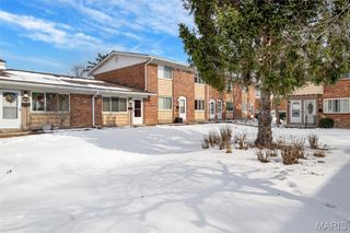 10736 Carroll Wood Way, St Louis, MO 63128