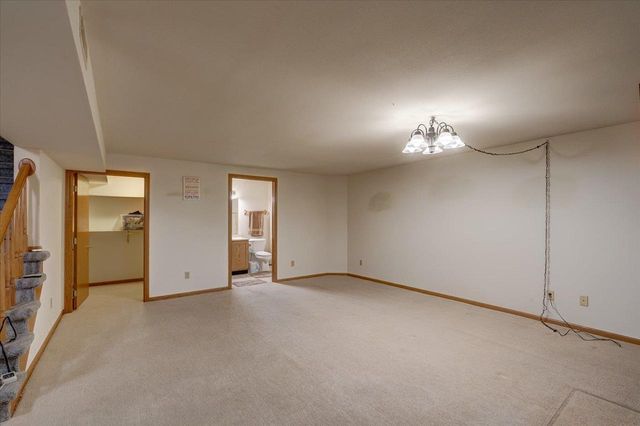 711 Kensington Square, Stoughton, WI 53589