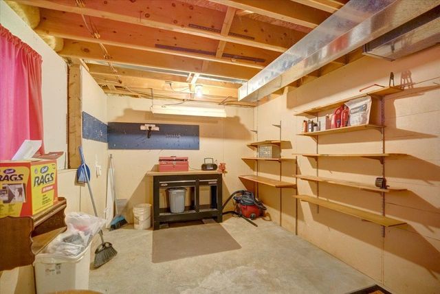 711 Kensington Square, Stoughton, WI 53589