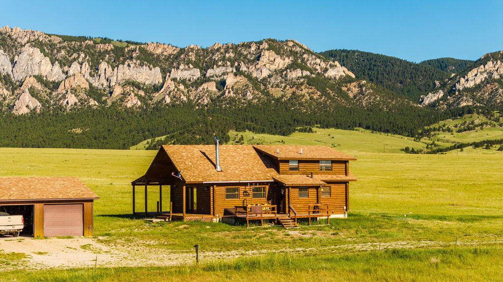 555 Crazy Woman Canyon Road, Buffalo, WY 82834 photo 3