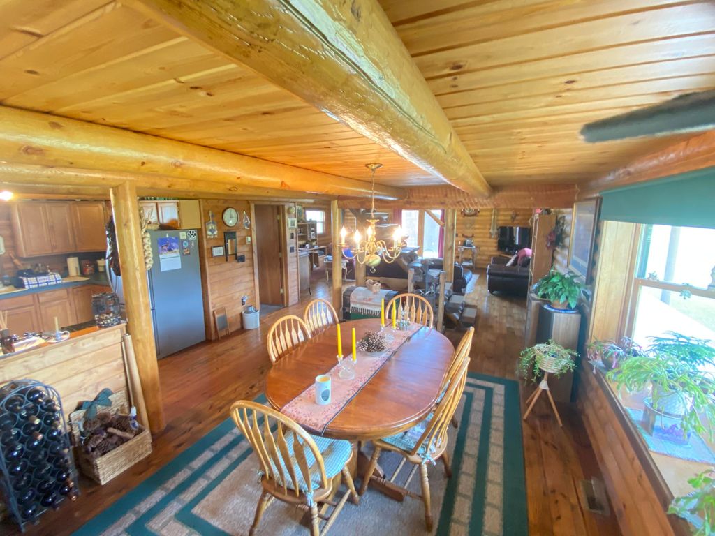 555 Crazy Woman Canyon Road, Buffalo, WY 82834 photo 5
