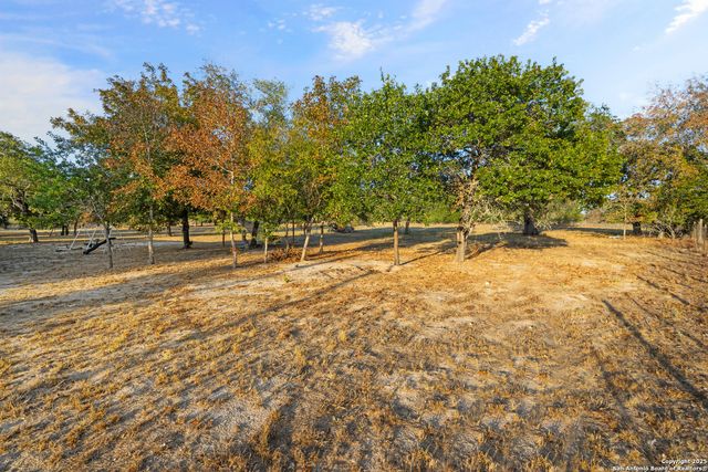 126 Hidden Fern, Floresville, TX 78114