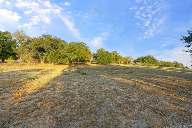126 Hidden Fern, Floresville, TX 78114