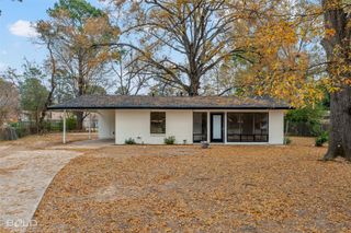 9621 Fairlawn Court, Shreveport, LA 71118