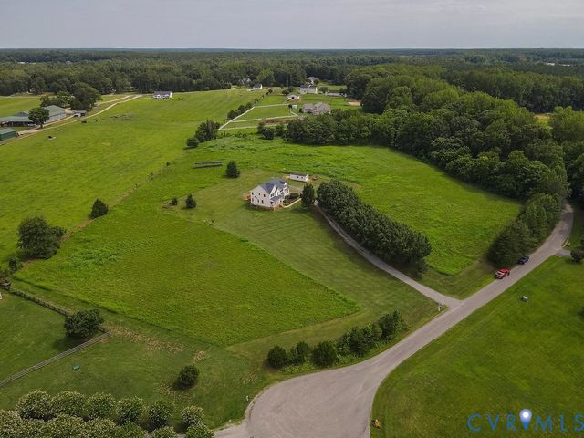 16114 Taylor Ridge Ln, Beaverdam, VA 23015