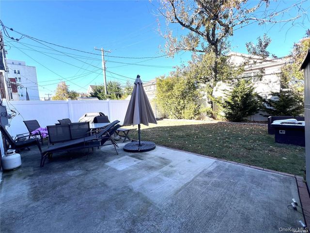 249 E Broadway, Long Beach, NY 11561