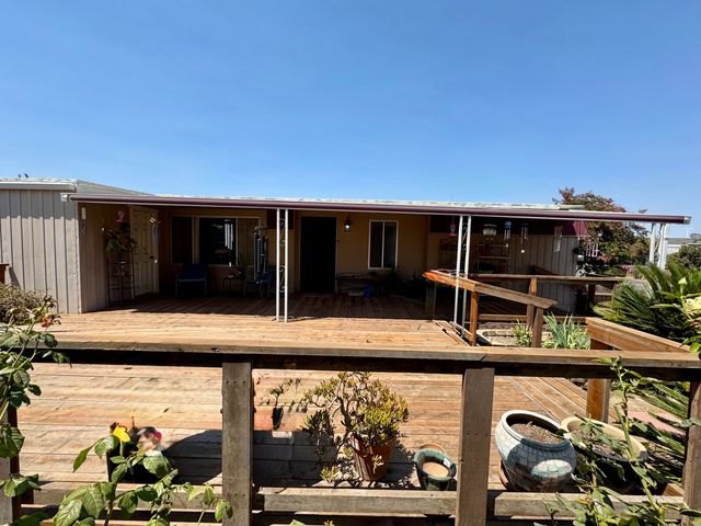 2400 W Midvalley Avenue B3, Visalia, CA 93277