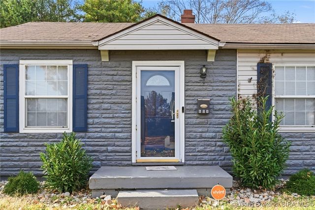 608 Crestview Court, Jeffersonville, IN 47130