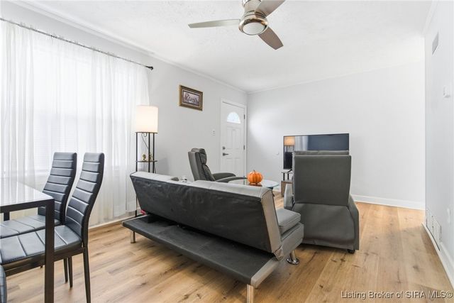 608 Crestview Court, Jeffersonville, IN 47130