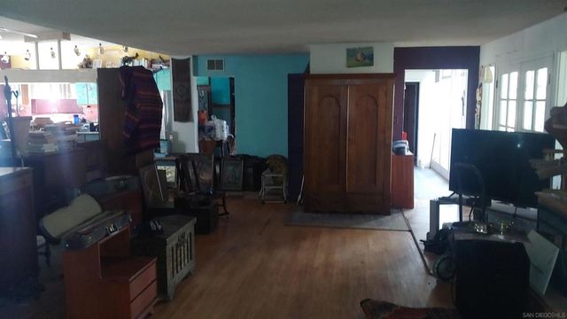 10843 Queen Ave, La Mesa, CA 91941