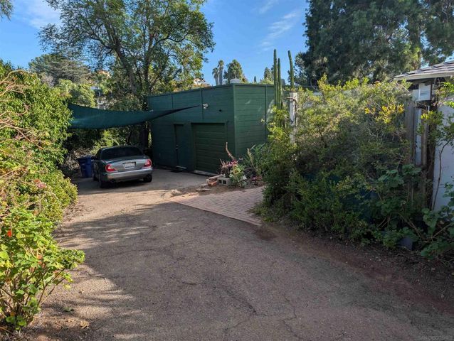 10843 Queen Ave, La Mesa, CA 91941