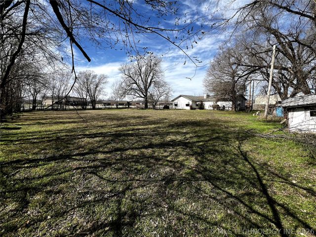 16847 S Memorial Drive, Bixby, OK 74008