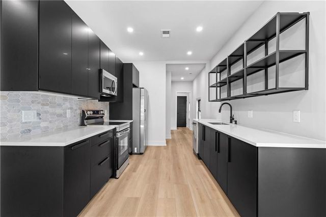 646 Robert Street NW, Atlanta, GA 30318