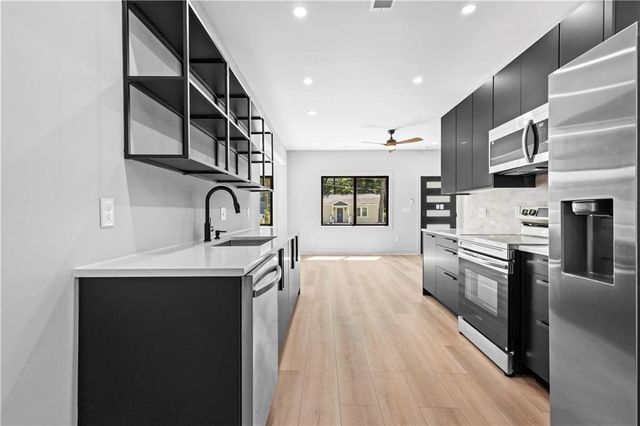 646 Robert Street NW, Atlanta, GA 30318