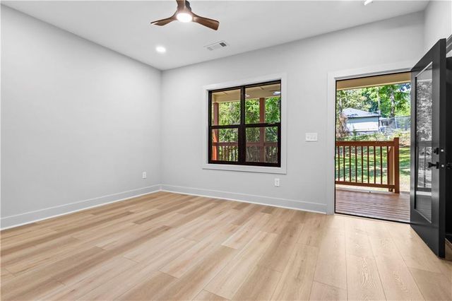 646 Robert Street NW, Atlanta, GA 30318